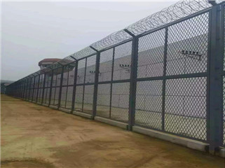 刀片刺網(wǎng)監(jiān)獄防護(hù)網(wǎng)