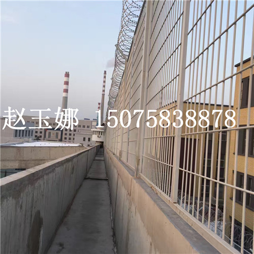 監(jiān)獄隔離網安裝