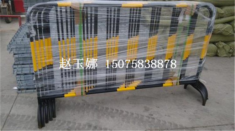 移動(dòng)護(hù)欄