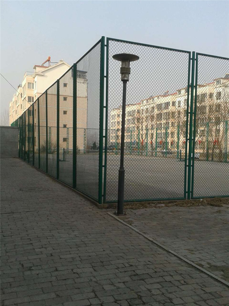 運動場圍網不同場所的選擇方法